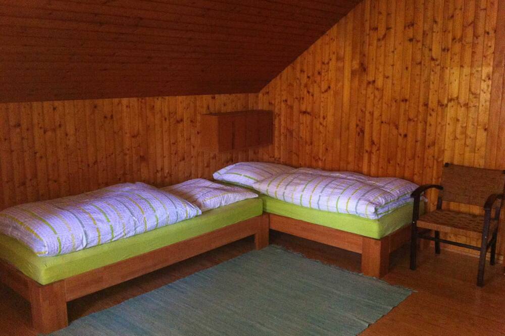 Ganze Wohnung, Ferienwohnung im Obergeschoss, max. 7 Personen - Eckhäusle in Sankt Peter, Südschwarzwald