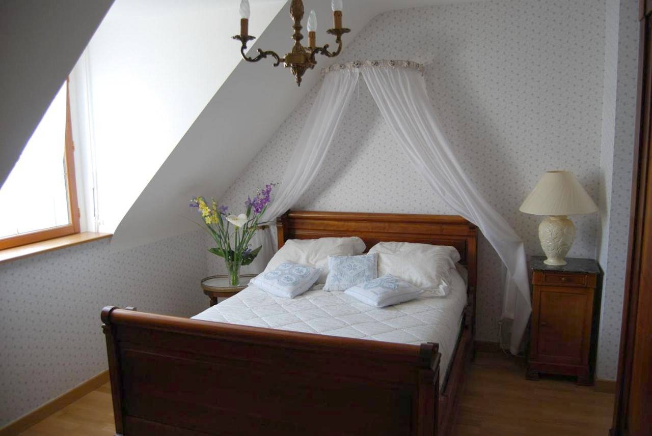Two-Bedroom Suite in Ergué-Gabéric, Région de Quimper