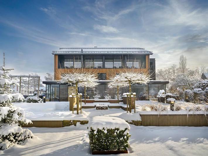 Hôtel pour 3 personnes, avec piscine et jacuzzi ainsi que jardin et sauna