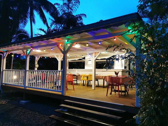 Hôtel pour 10 personnes, avec piscine et vue ainsi que sauna et jardin à Petit-Bourg - 4