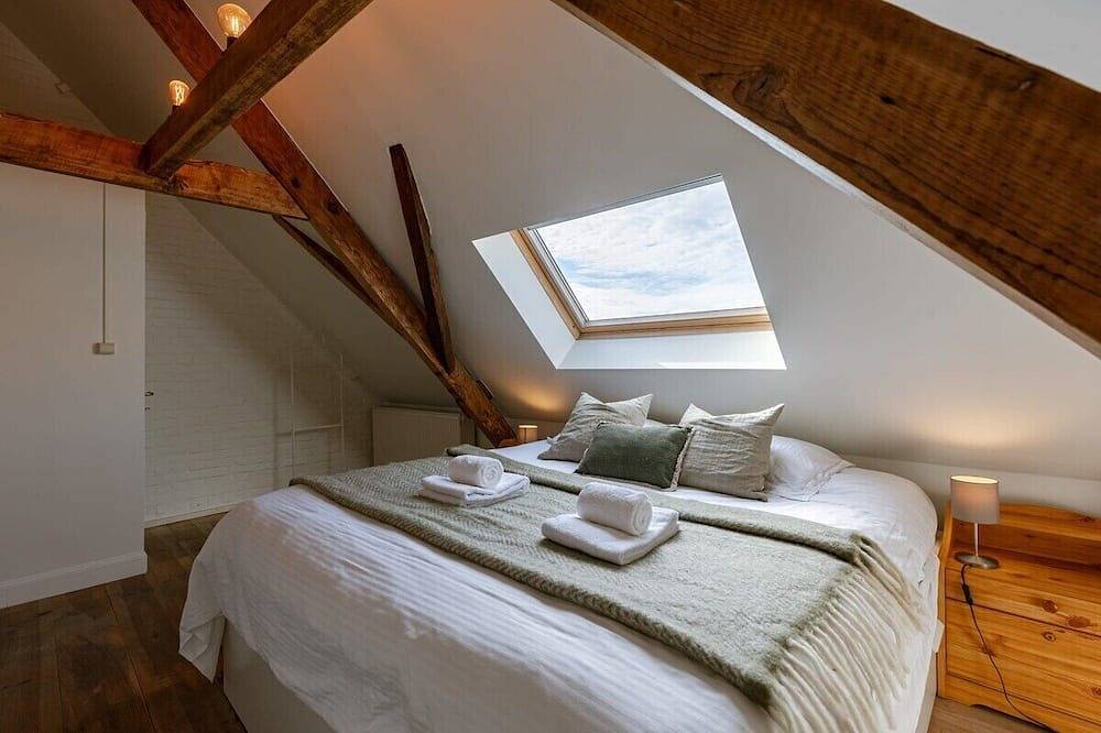 Appartement entier, Ghent Gem: Historic Apartment Steps from Gravensteen Castle! in Gand, Province de Flandre-Orientale