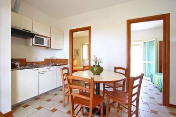 Holiday Park for 5 People in Lazise, Northern Lake Regions, Photo 4