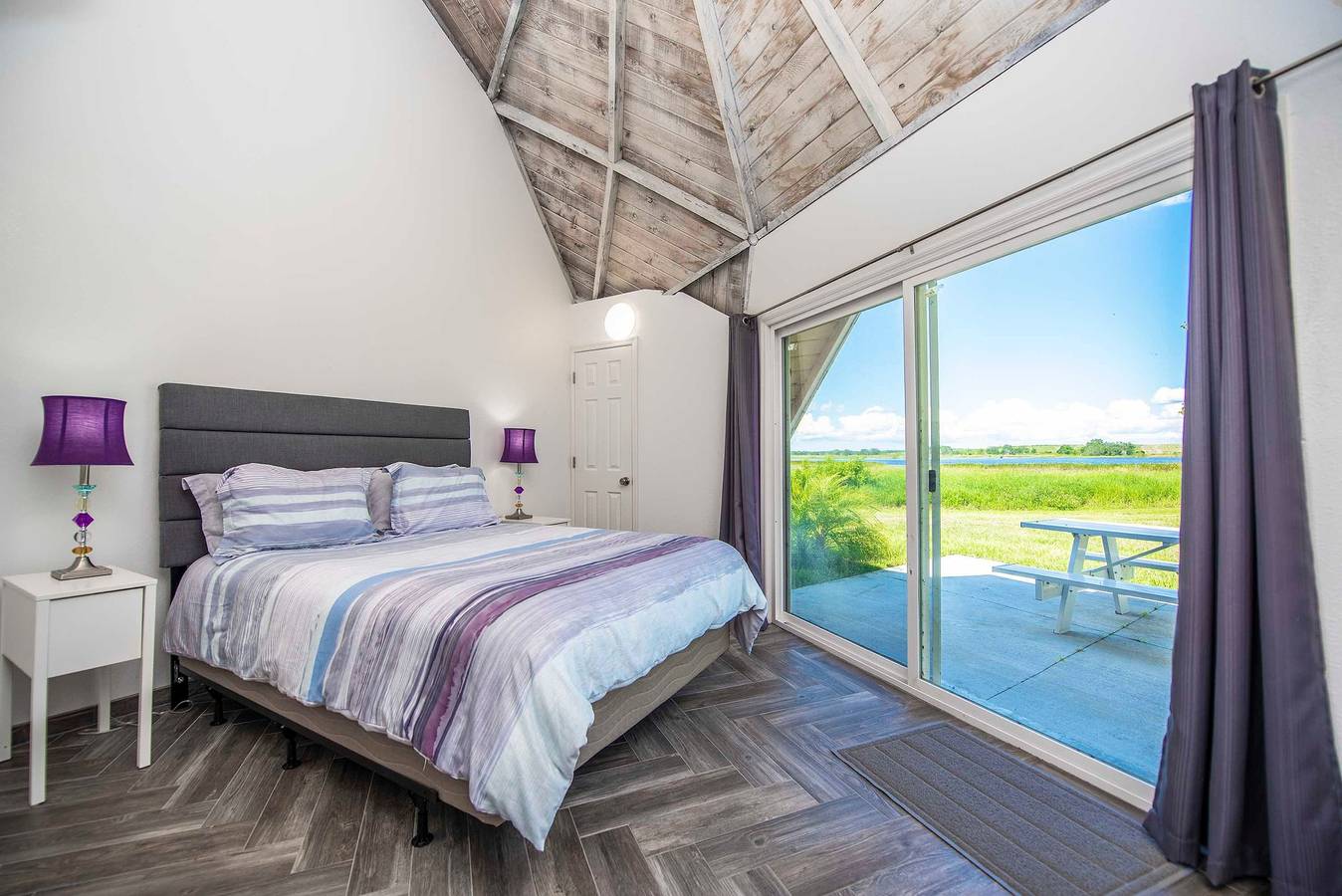 Ganzes Studio, Studio 02 - Lake Sumner in Lake County