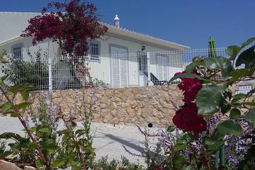 Ferienhaus für 5 Personen, mit Garten und Terrasse in Faro