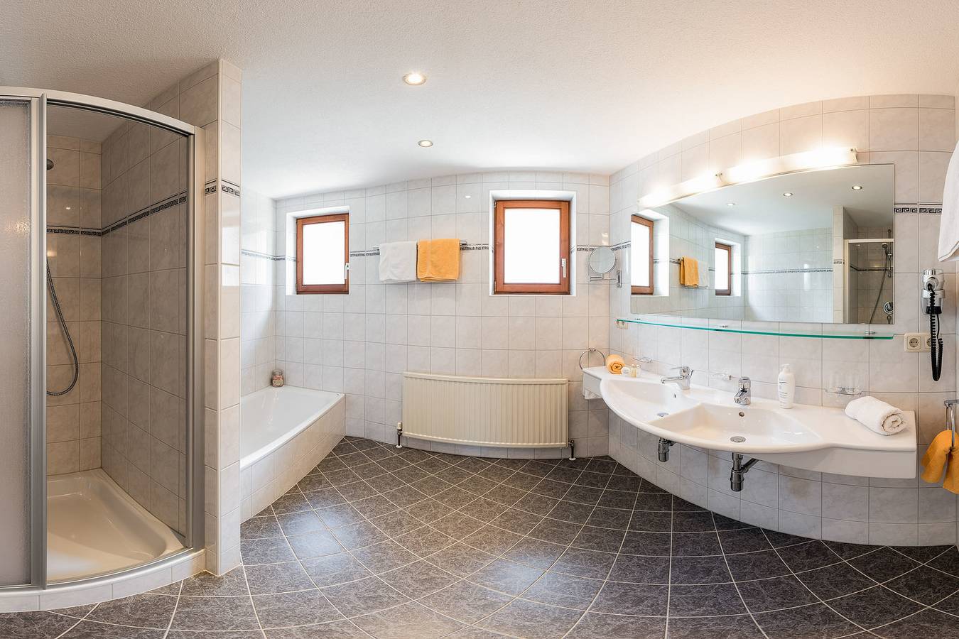 Geheel vakantieappartement, Vakantieappartement voor 2 personen met tuin in Serfaus, Serfaus-Fiss-Ladis