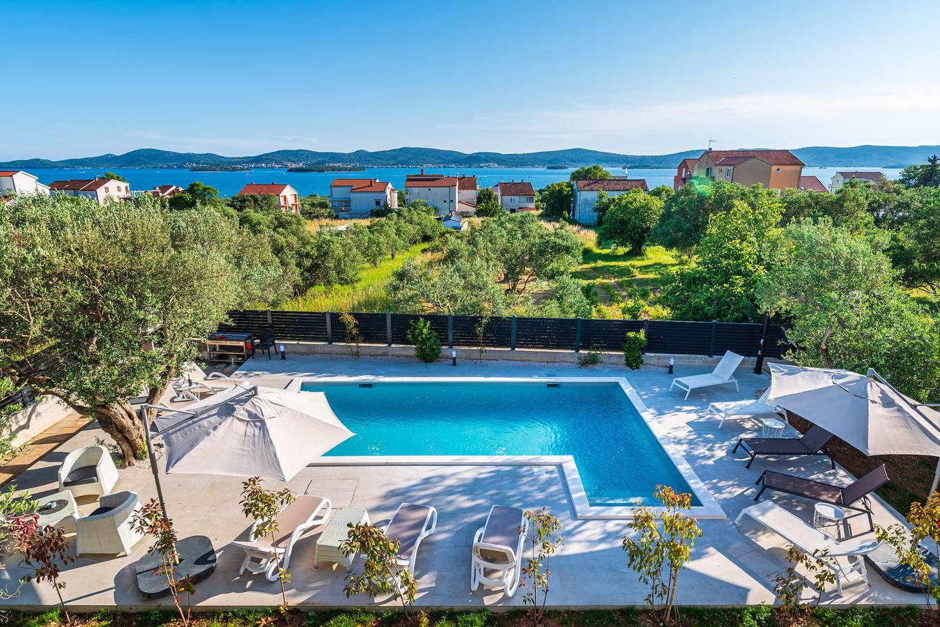 Ganze Wohnung, Apartment Vista Mare 1 mit beheiztem Pool in Sveti Filip i Jakov, Općina Sveti Filip i Jakov