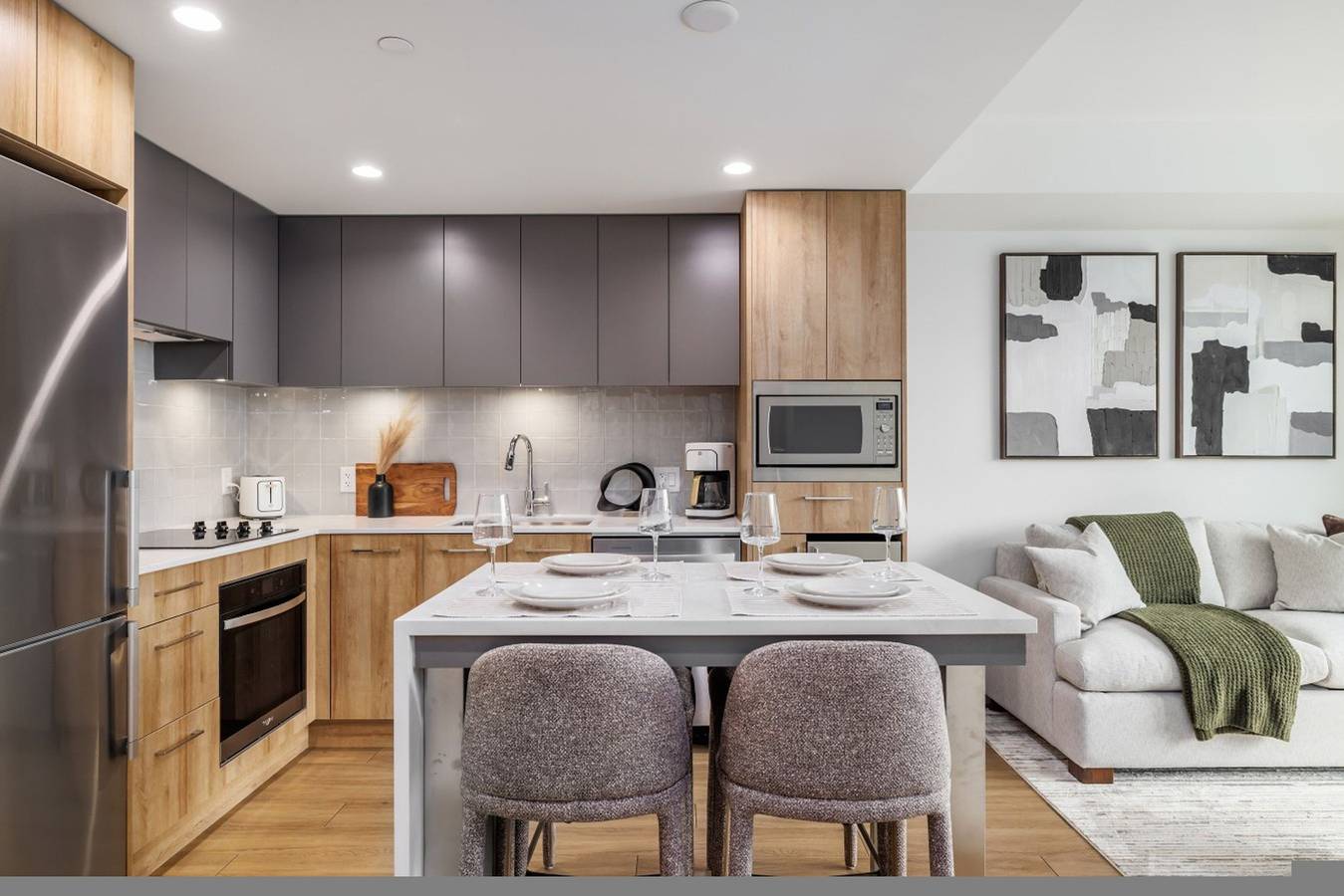 Apartamento entero, Lakeview Luxury at Aqua Kelowna | Pool & Gym in Kelowna, Central Okanagan