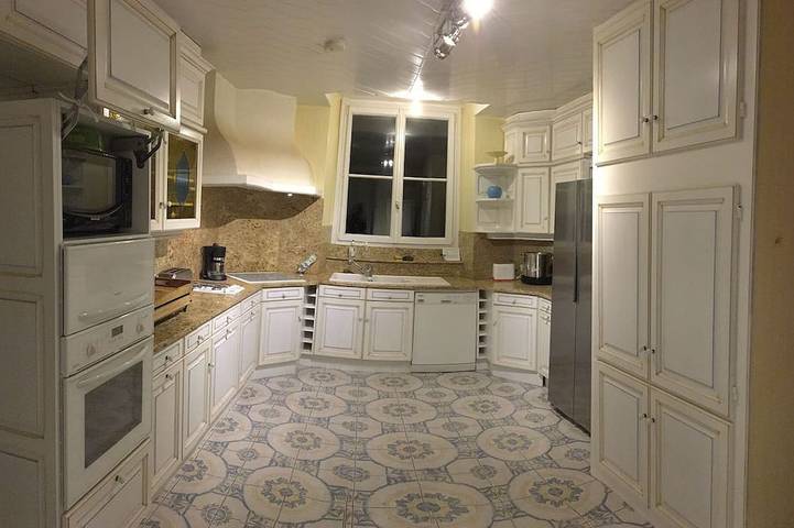 Gîte pour 42 personnes, avec jardin à Le Bourg-d'Iré - 4