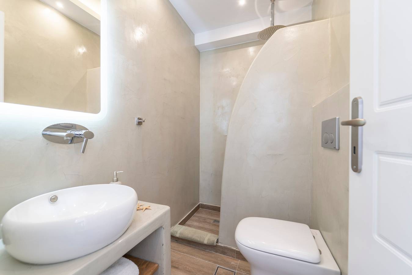 Bed and Breakfast 'Apartment Sea View- Sleeps 3' with Wi-Fi and Air Conditioning in Agios Georgios (Santorini), Santorini