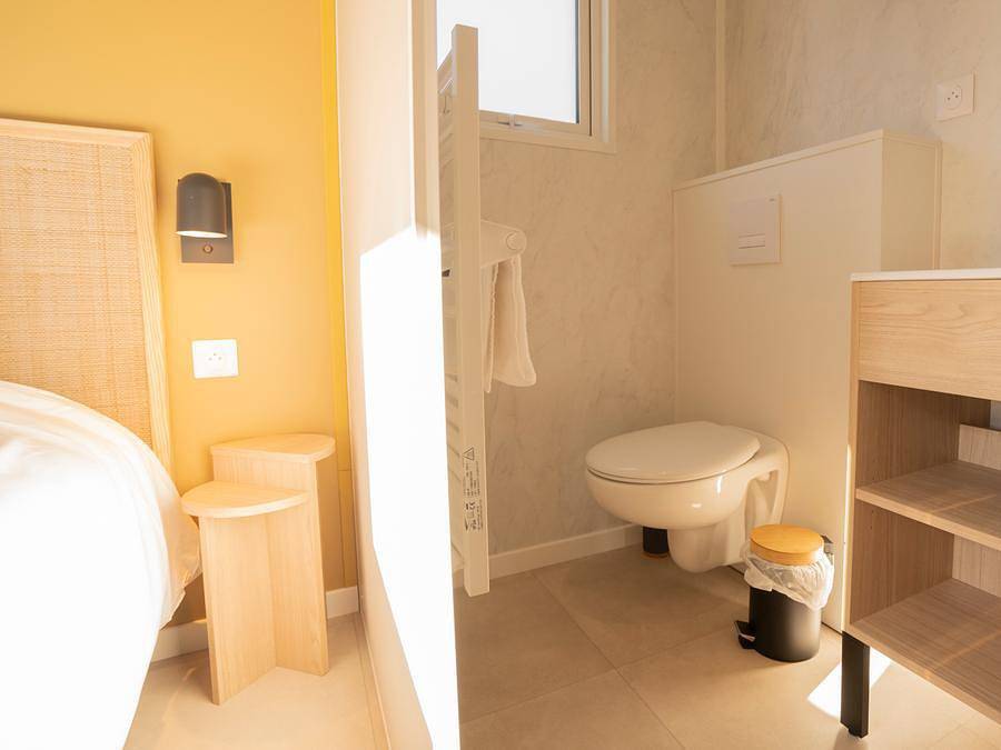 Damona Lodges - Lodge 4 personen - Lodge Ethnique (zonder spa) 1 slaapkamer + slaapbank woonkamer, foto 7