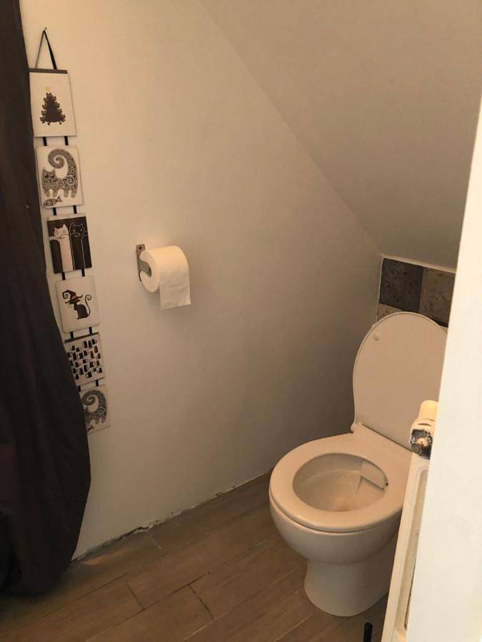 Appartement de vacances entier, Grande chambre avec salle de bain et Wc privés in Pontgouin, Région de Chartres