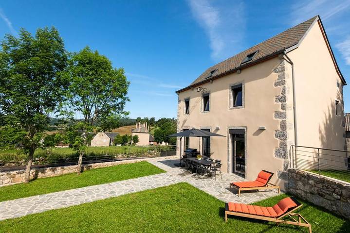 Gîte pour 8 personnes, avec jardin