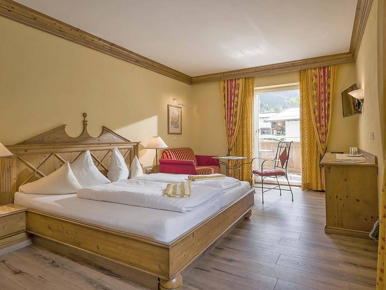 Hotel-Pension Rotspitz*** und Frühstückshotel - Doppelzimmer mit Balkon Fs in Maurach, Eben am Achensee