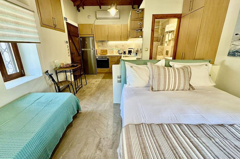 Myrsini's Upstairs Studio in Pilion