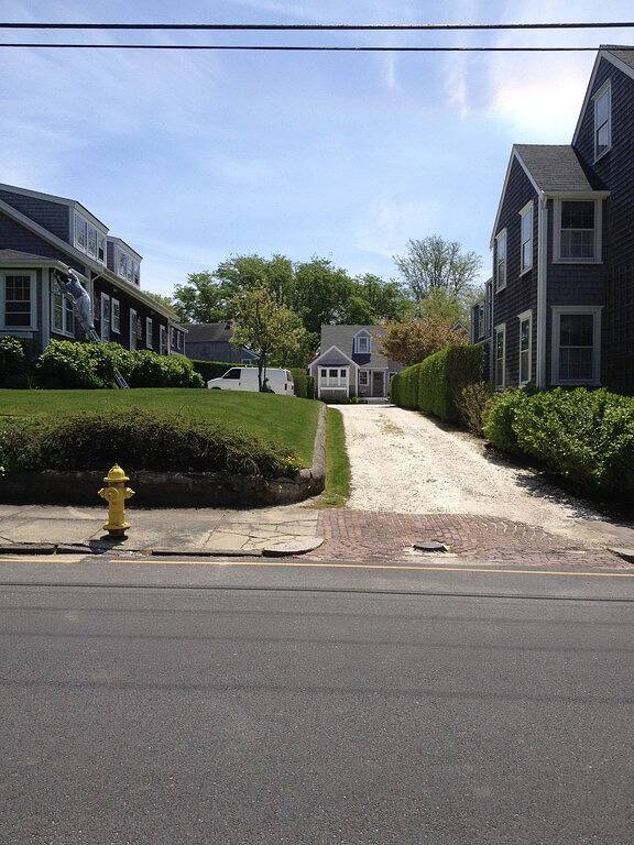 Cottage for 6 people, with yard and terrace in Nantucket Island
