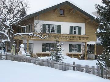 Ferienwohnung für 3 Personen, mit Terrasse und Balkon/Terrasse in Ruhpolding