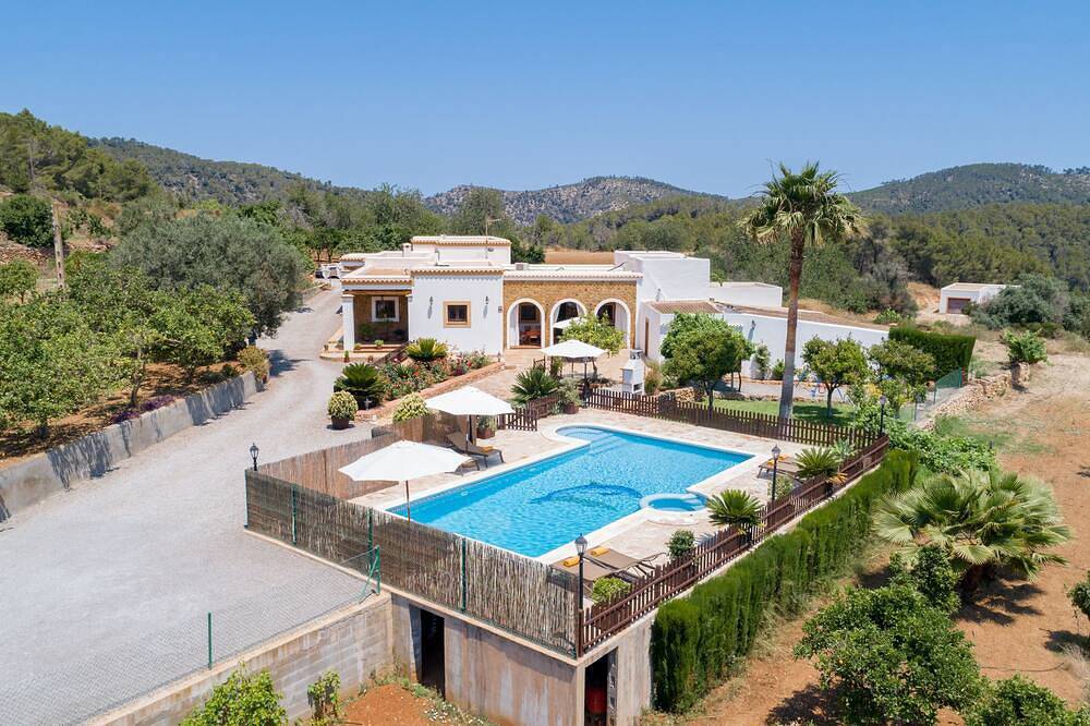 Can Juanó Villa avec piscine privée, jacuzzi et barbecue à 2 min de Benirrás in Sant Joan de Labritja, Ibiza du Nord