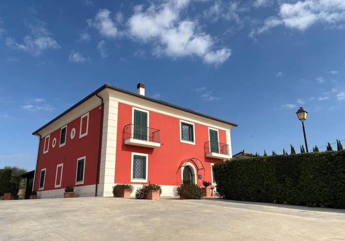 Appartamento per 4 persone, con Balcone e Terrazza nonché Idromassaggio e Giardino a Grottaminarda