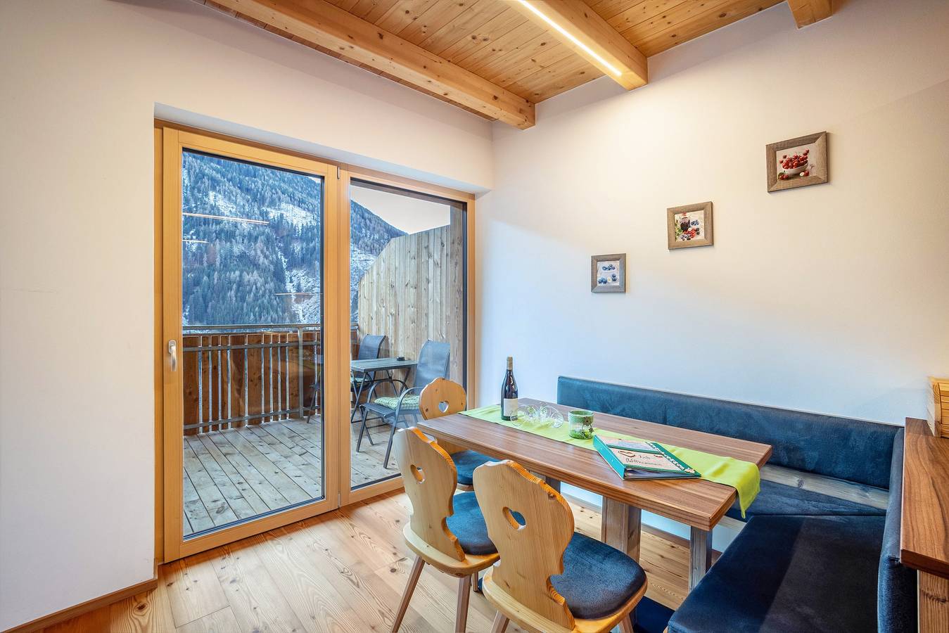 Ganze Wohnung, Ferienwohnung 'Kreuzplonhof Apt Dorfblick' mit Bergblick und privater Infrarotkabine in Lüsen, Dolomiti Superski