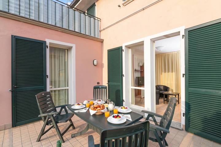 Gîte pour 4 personnes, avec Balcon ainsi que Terrasse et Vue sur le lac dans Porlezza - 2