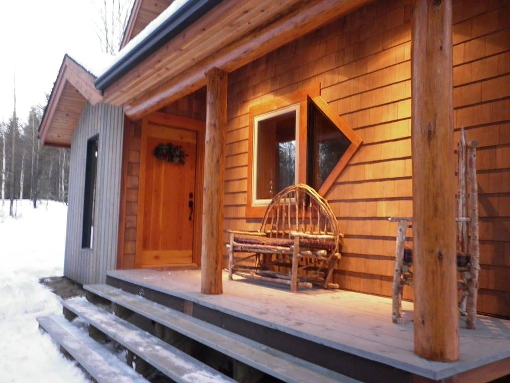 Le renforcement de l'éco-Belle dans le coeur des montagnes Rocheuses in Kicking Horse