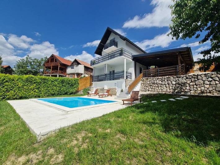 Villa pour 6 personnes, avec jardin ainsi que vue et piscine, animaux acceptés à Zagreb