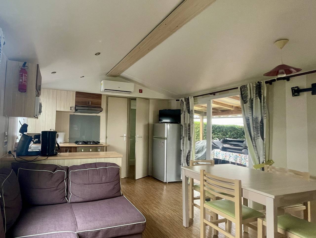 Mobilhome proche piscine - Cc110 Siblu Les Charmettes in Les Mathes, Côte de Beauté