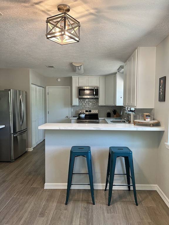 Updated Rayburn Country Home with outdoor space and plenty of room to entertain. in Sam Rayburn Reservoir