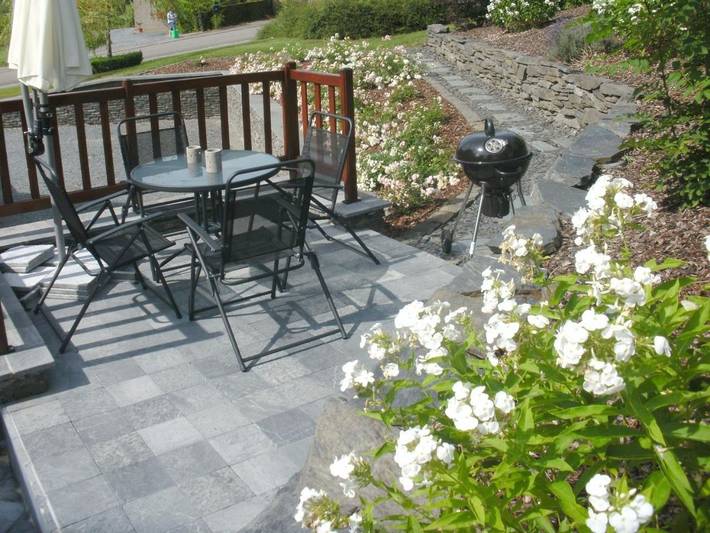 Location de vacances pour 2 personnes, avec terrasse ainsi que jardin et vue à Herbeumont - 3