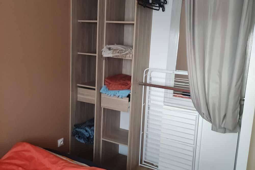 Entire apartment, Garden apartment 60m2 in Floirac, Bordeaux region