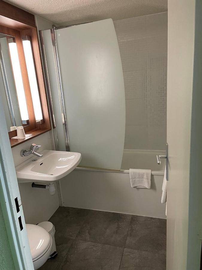 Standard Double Room in Poitiers, Vienne (France)