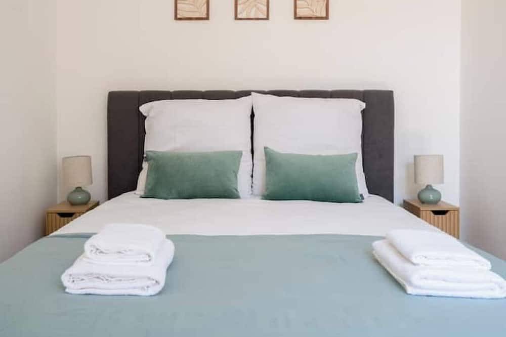 Appartement entier, Coeur de Bergerac- L'Ecrin Rose, élégant et rénové in Bergerac, Périgord Pourpre