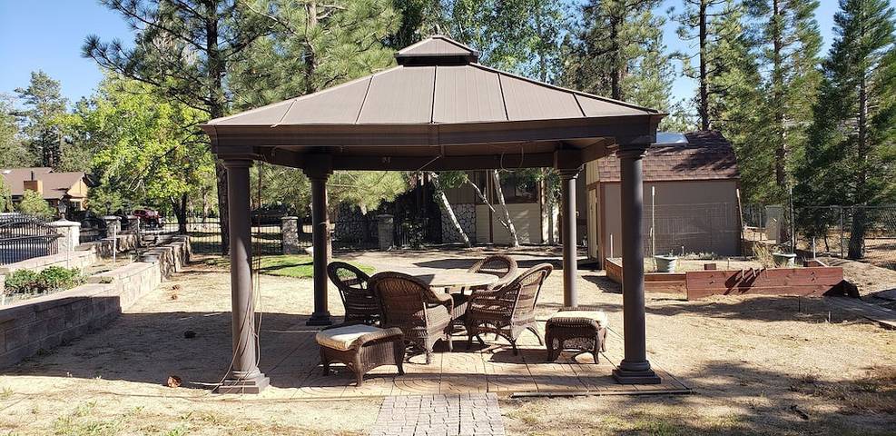 Casa vacacional para 16 personas, con balcón y jacuzzi en Big Bear Lake