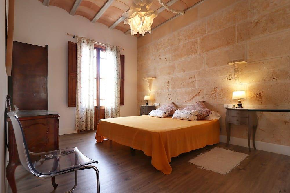 Townhouse with character, Felanitx! in Felanitx, South Majorca