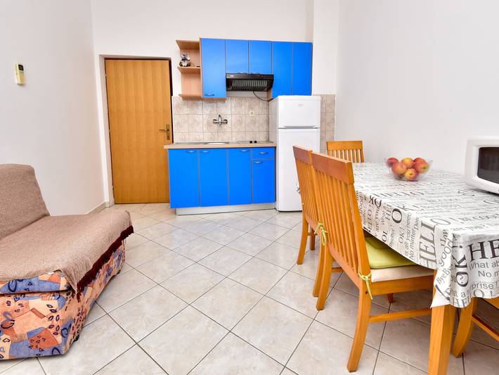 Ferienwohnung für 3 Personen, mit Garten und Terrasse in Zadar - 4