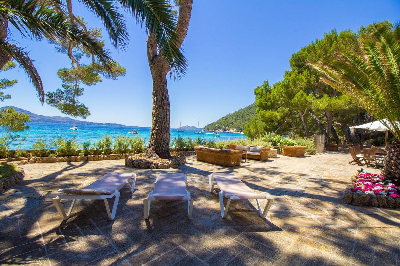 Ganze Ferienwohnung, Stattliche Villa direkt am Strand von Formentor in Formentor, Pollença