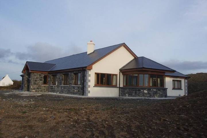 Holiday rental for 11 people, with Terrace and Garden in Doolin