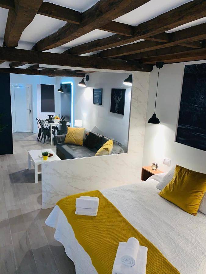 Apartamento entero, One-Bedroom Apartment in Sotillo de la Adrada, Provincia de Ávila