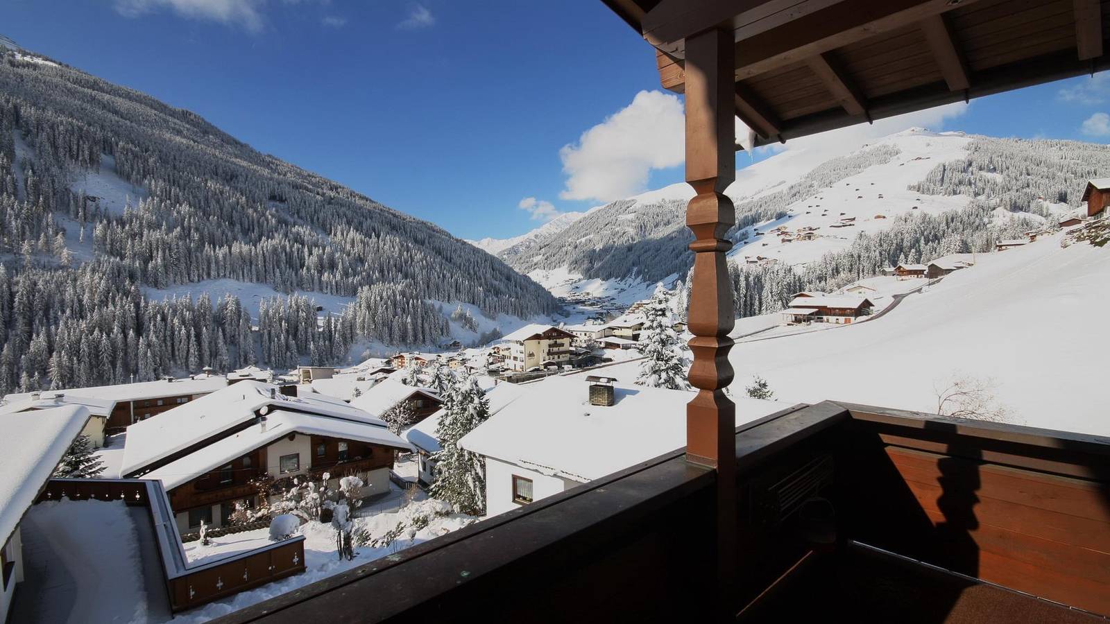 Ganze Ferienwohnung, App. Eggalm, 2 Schlafzimmer, mit Balkon in Hintertux, Tux