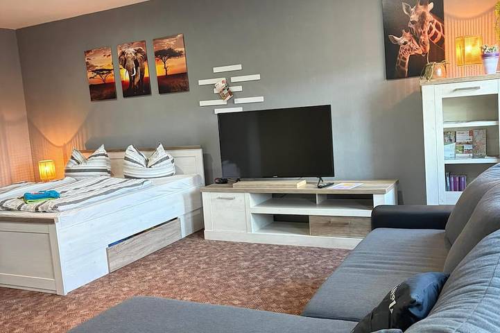Ganze Wohnung, Gemütliche Ferienwohnung  Herrenhaus in Lieberose, Dahme-Spreewald