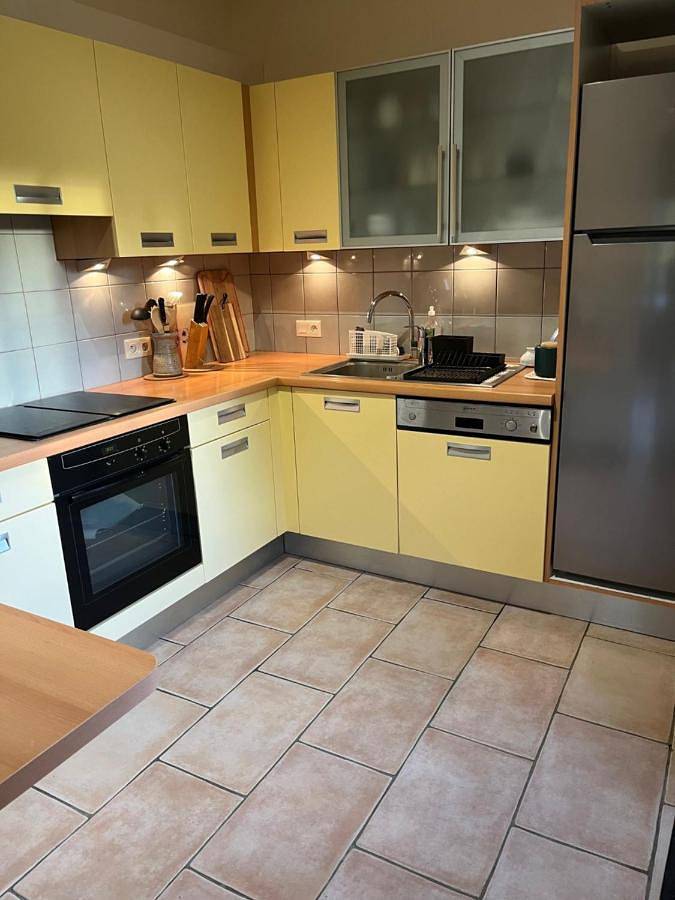 Appartement entier, One-Bedroom Apartment in Saint-Jouan-des-Guérets, Région de Saint-Malo