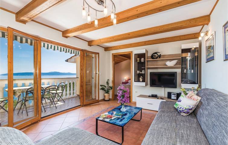 Entire holiday apartment, Cozy Apartment Steps from Medveja Beach with WiFi and Terrace in Medveja, Lovran