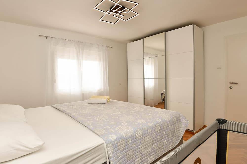 Holiday Home Dino by Villas Guide in Dalmatinisches Zagora