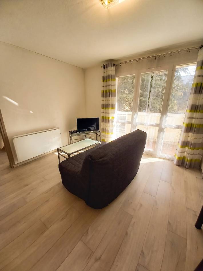 Gîte pour 4 personnes, avec balcon/terrasse à Chambéry - 2