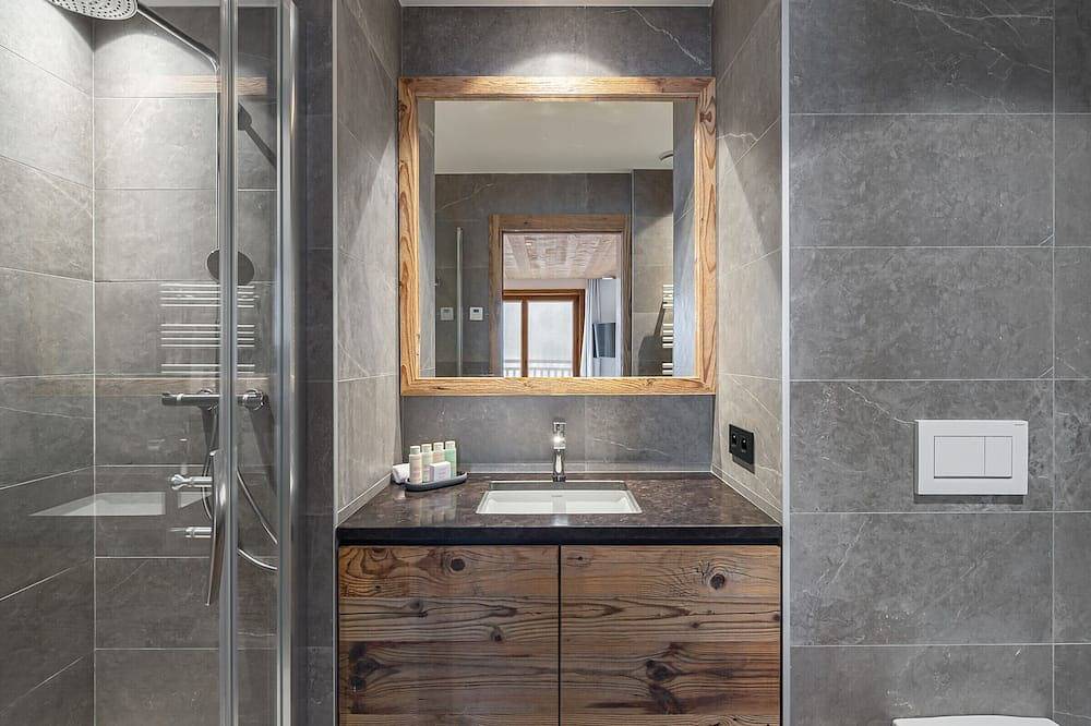 Chalet spacieux à Courchevel avec piscine et sauna in Courchevel 1300 (Le Praz), Saint-Bon-Tarentaise