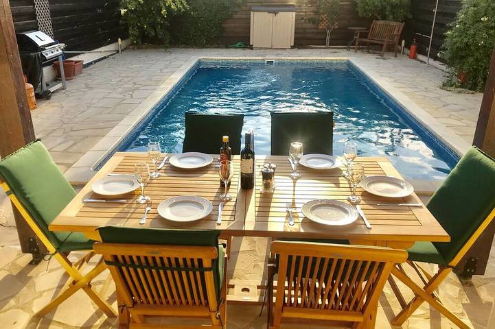 Location de vacances pour 8 personnes, avec jardin, animaux acceptés dans Πισσούρι