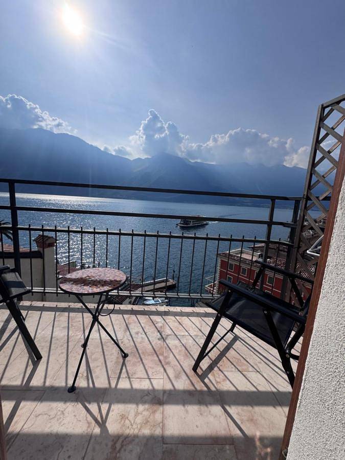 Chambre d’hôte pour 2 personnes, avec vue ainsi que vue sur le lac et balcon à Limone sul Garda - 4