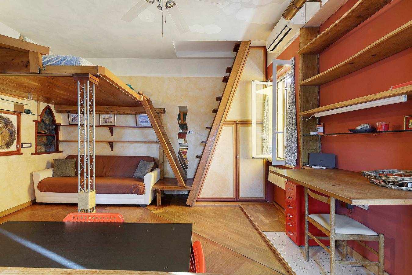 Entire studio, Romantic Studio 2 – Romantic Loft Near the City Center in Rome, Rome Province