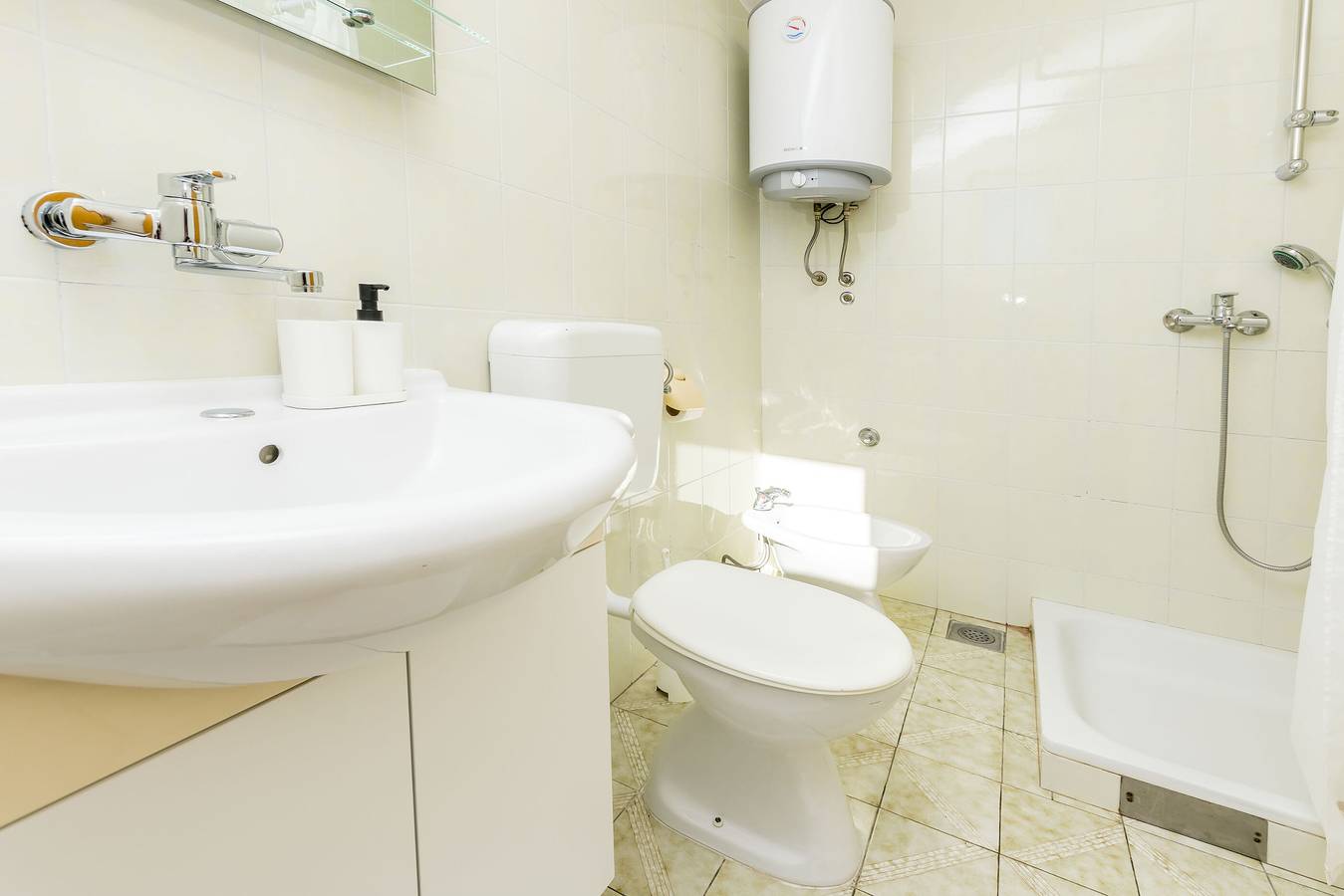 Apartments and Room Milka-Jere in Primosten, Šibenik-Knin