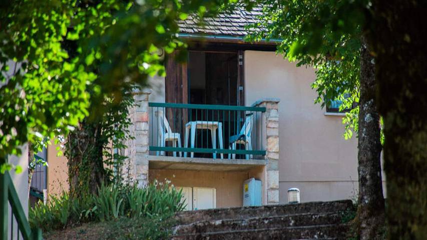 Gîte pour 5 personnes, avec piscine et jardin à La Canourgue